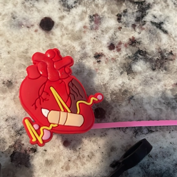 Straw Covers Medical - Picture 8 of 8